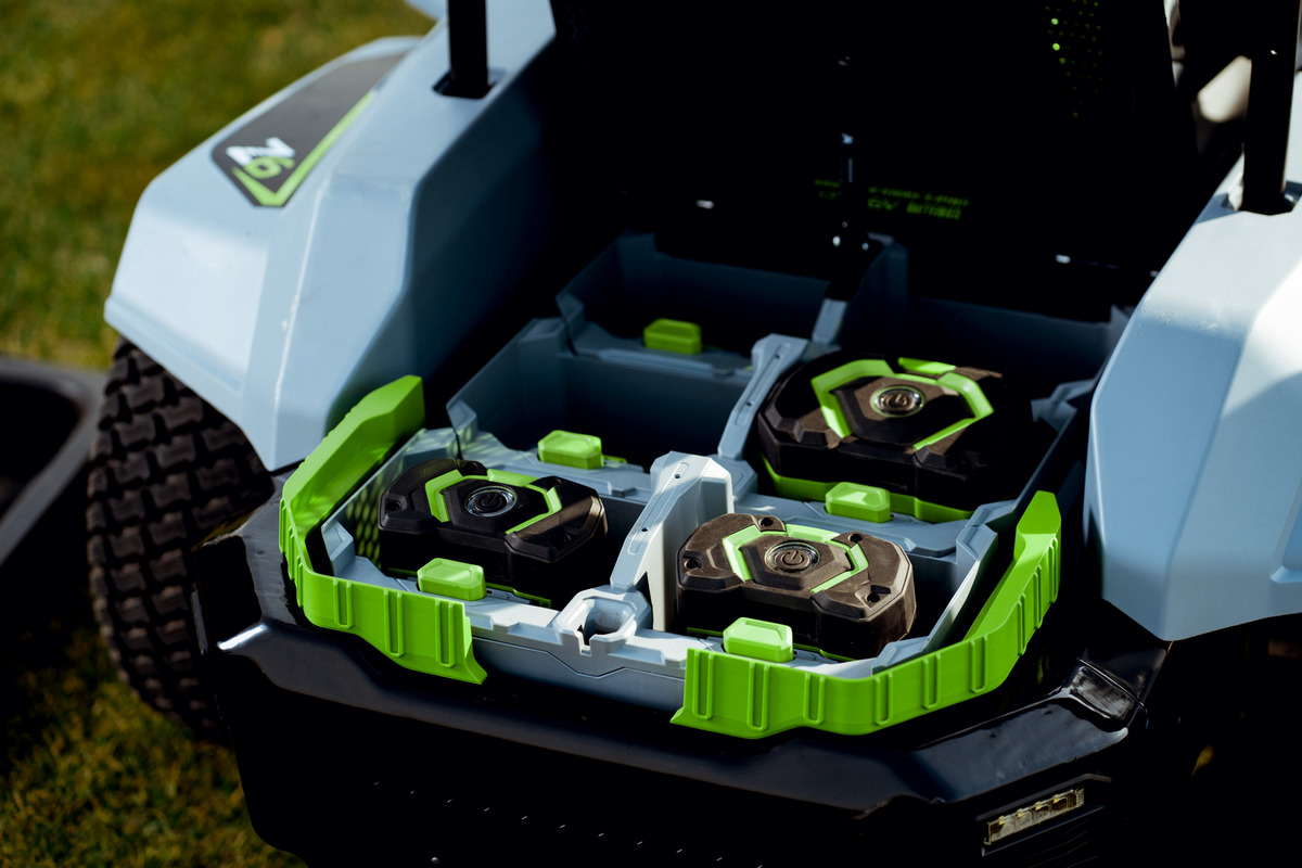 Ogród cichy i bez spalin z kosiarką EGO Power+ Z6